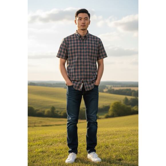 Levi's Men's Plaid Short Sleeve Button-Up Shirt, Size M - Picture 1 of 5